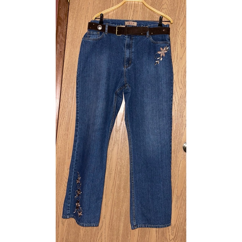 Zena Vintage Western Floral Embroidered Jeans with Medallion Suede Belt Size 16